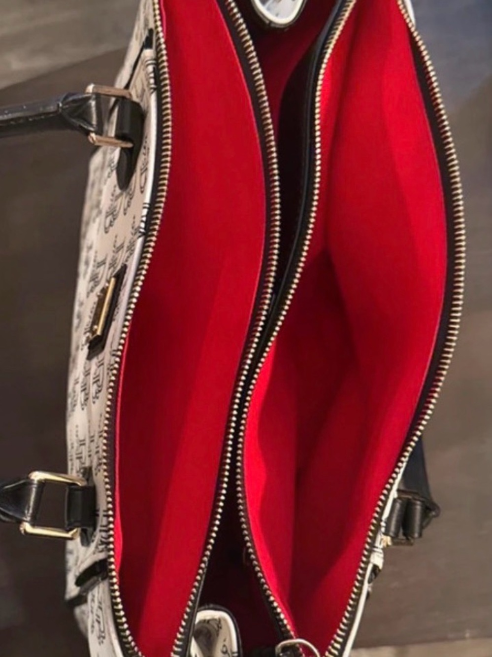 EUC DOONEY & BOURKE SATCHEL - Picture 3 of 6